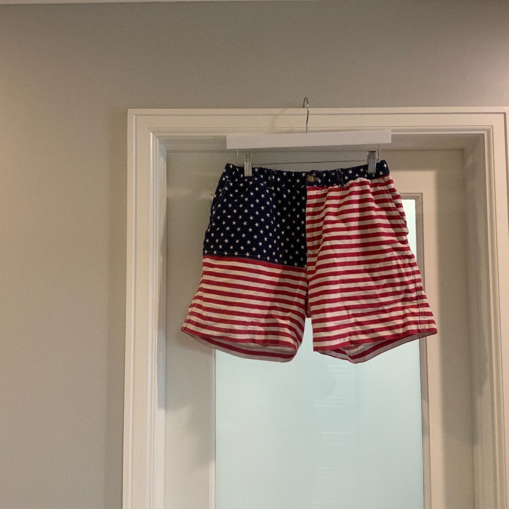 Men’s American Flag shorts, size Large